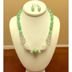 Handmade Green and White Necklace Set